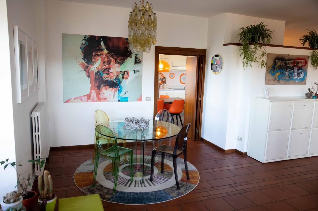 Sound Of Colors - Art Design Apartment Desenzano del Garda Zewnętrze zdjęcie